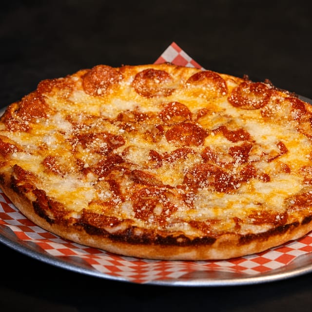Pepperoni Pizza 7" Small (4 Slices).