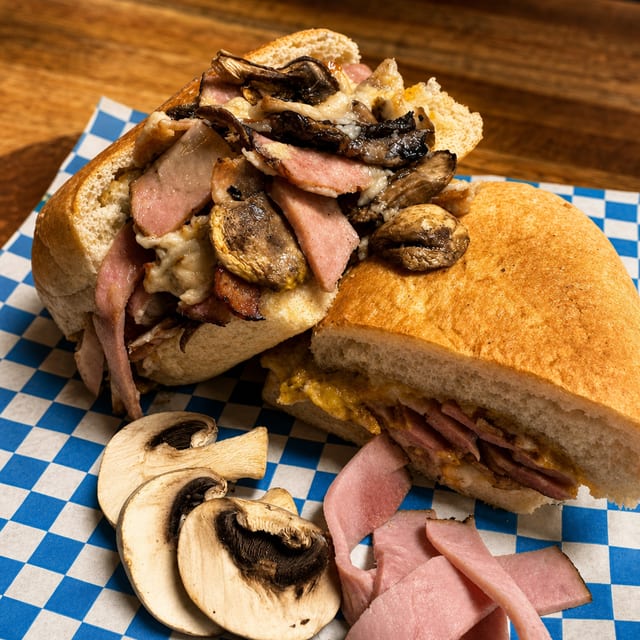 Ham & Mushroom Sandwich (Menehune).