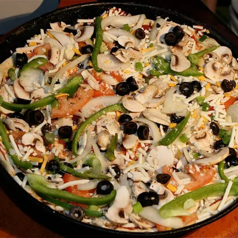 Convenient Takeout Options for Pizza and More